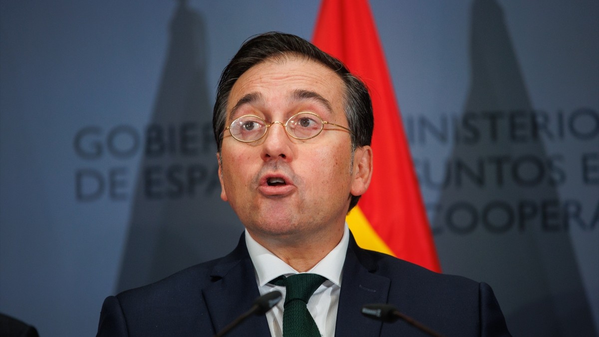 Albares insiste en una nueva carta a la presidenta del Parlamento Europeo en que permita el uso oficial del catalán en las instituciones de la UE Albares insiste en una nueva carta a la presidenta del Parlamento Europeo en que permita el uso oficial del catalán en las instituciones de la UE