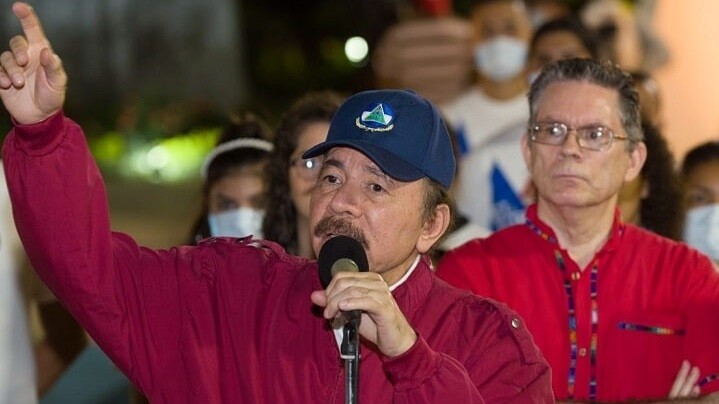 Un youtuber nicaragüense tendrá que quedarse en España por orden del gobierno dictatorial de su país