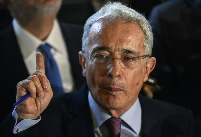 Expresidente Uribe lanzó fuertes críticas a la nueva reforma de la salud