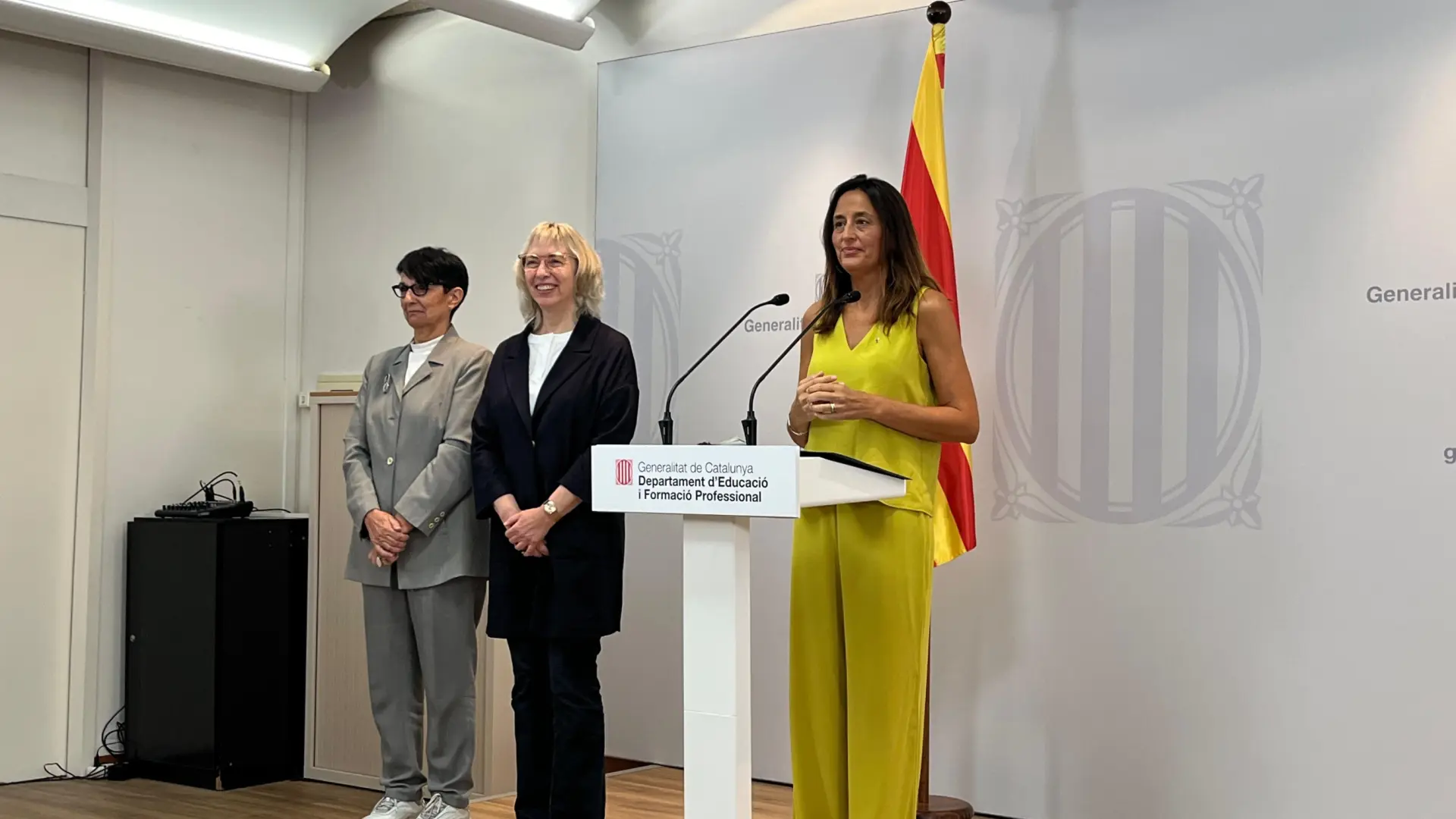 1,6 millones de alumnos y más de 82 mil profesores empezarán este lunes el curso 2024-2025 1,6 millones de alumnos y más de 82 mil profesores empezarán este lunes el curso 2024-2025