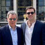 Este es el tremendo trabajo de Esteban Santos, hijo de Juan Manuel Santos; es presidente como su papá