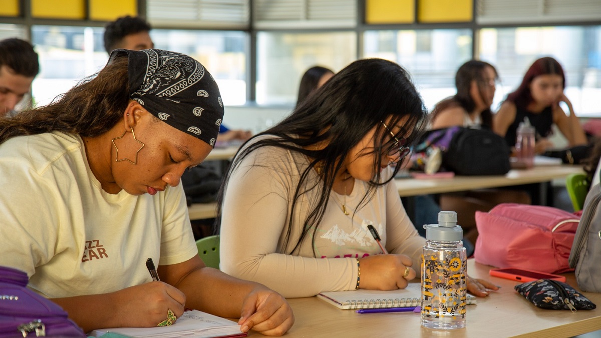 Hay más de dos mil cupos de Sapiencia para aprender inglés en Medellín Hay más de dos mil cupos de Sapiencia para aprender inglés en Medellín