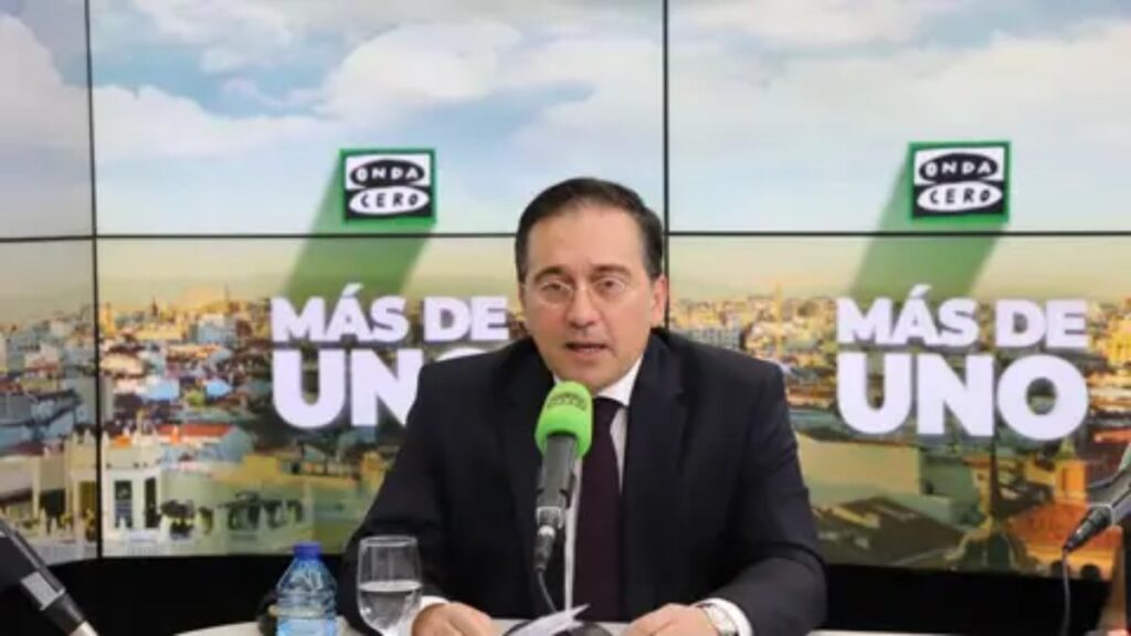 Albares se defiende y dice ahora que “la posición de España sigue siendo la misma con Edmundo González en Caracas o Madrid»