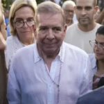 Edmundo González Urrutia descarta pedir asilo pese a orden de detención, según su abogado