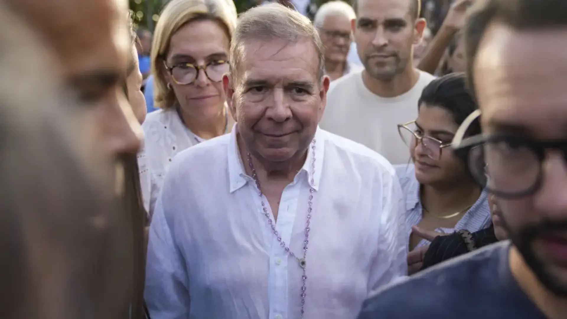Edmundo González Urrutia descarta pedir asilo pese a orden de detención, según su abogado