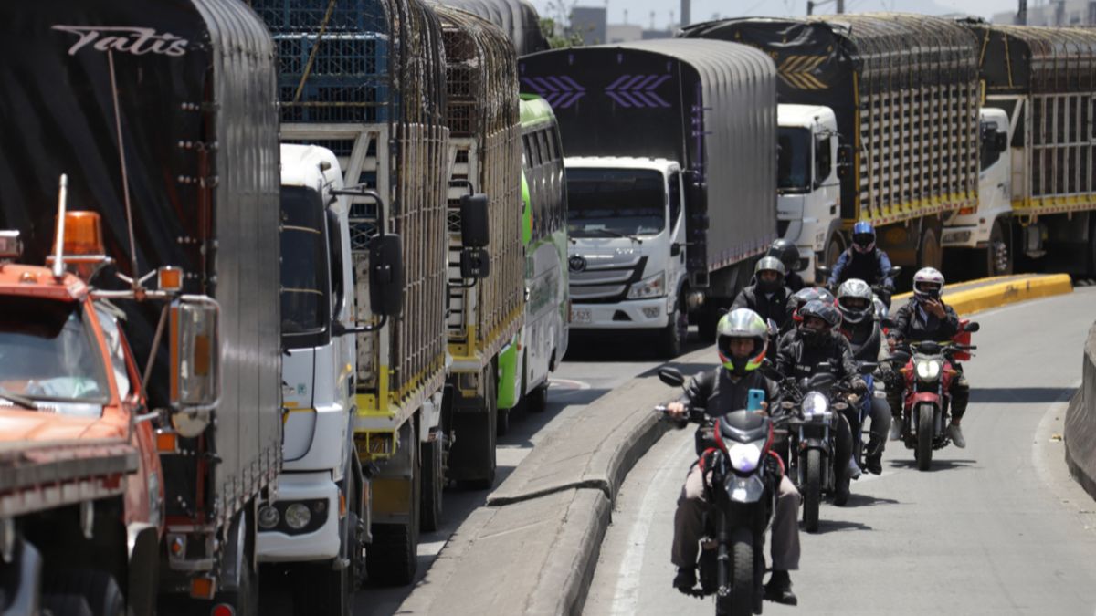 Transportadores y Gobierno llegaron a un acuerdo: se acaba el paro Transportadores y Gobierno llegaron a un acuerdo: se acaba el paro