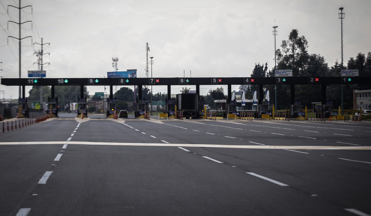 Algunos peajes serán más baratos y muchos conductores aplican al beneficio Algunos peajes serán más baratos y muchos conductores aplican al beneficio