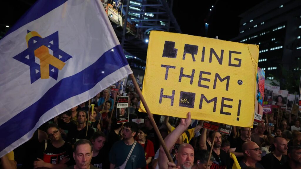 Unos 500.000 manifestantes exigen a Netanyahu un acuerdo por los rehenes en nuevas protestas en Tel Aviv