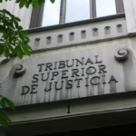 El TSJM anula la sentencia de los dos hermanos acusados de matar a tres familiares y ordena dictar otra