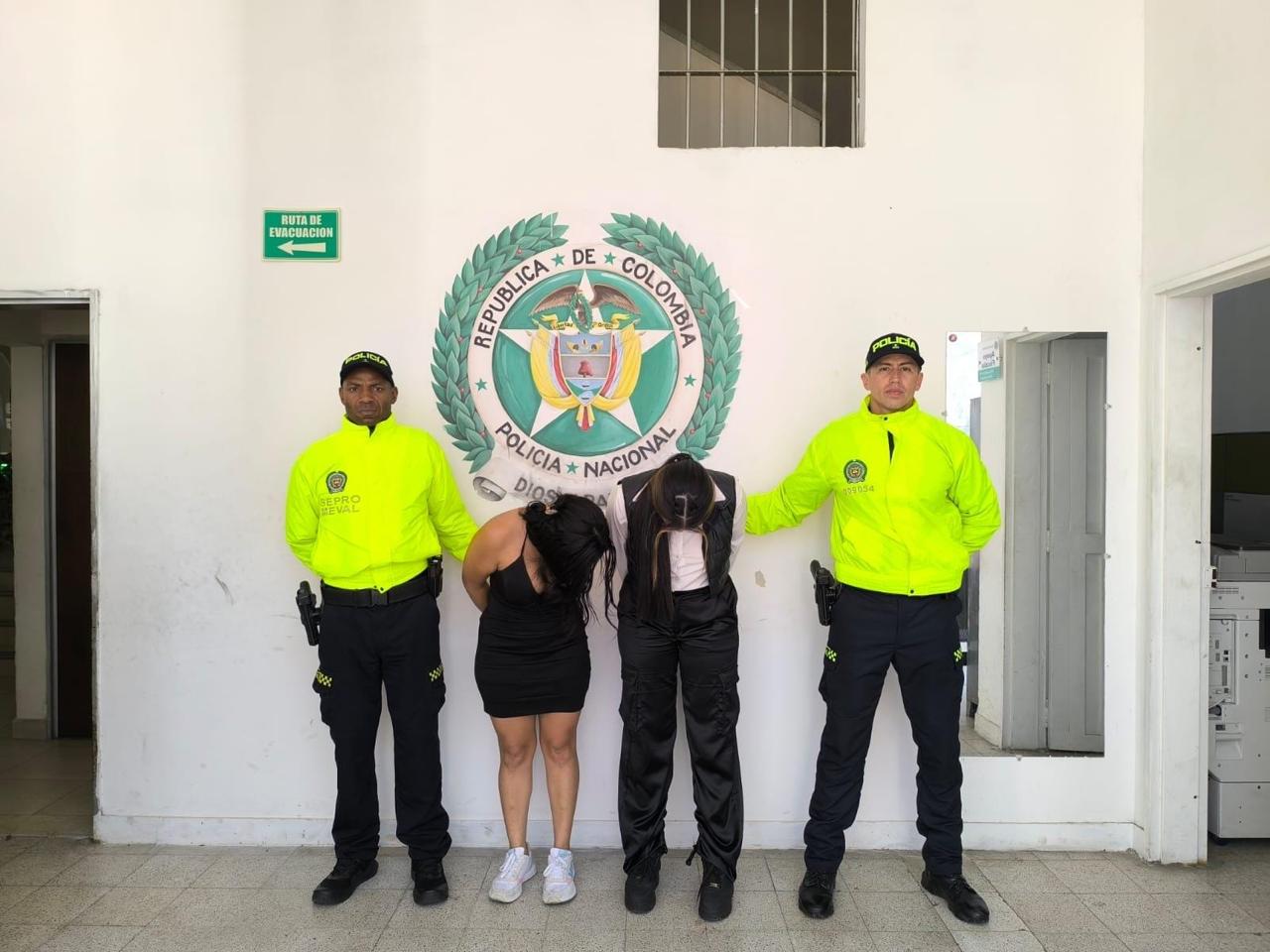 Caen «viudas negras» que robaban a turistas en Medellín Caen «viudas negras» que robaban a turistas en Medellín