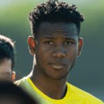 Yerson Mosquera preocupa a la Selección Colombia: fue retirado en camilla Yerson Mosquera preocupa a la Selección Colombia: fue retirado en camilla