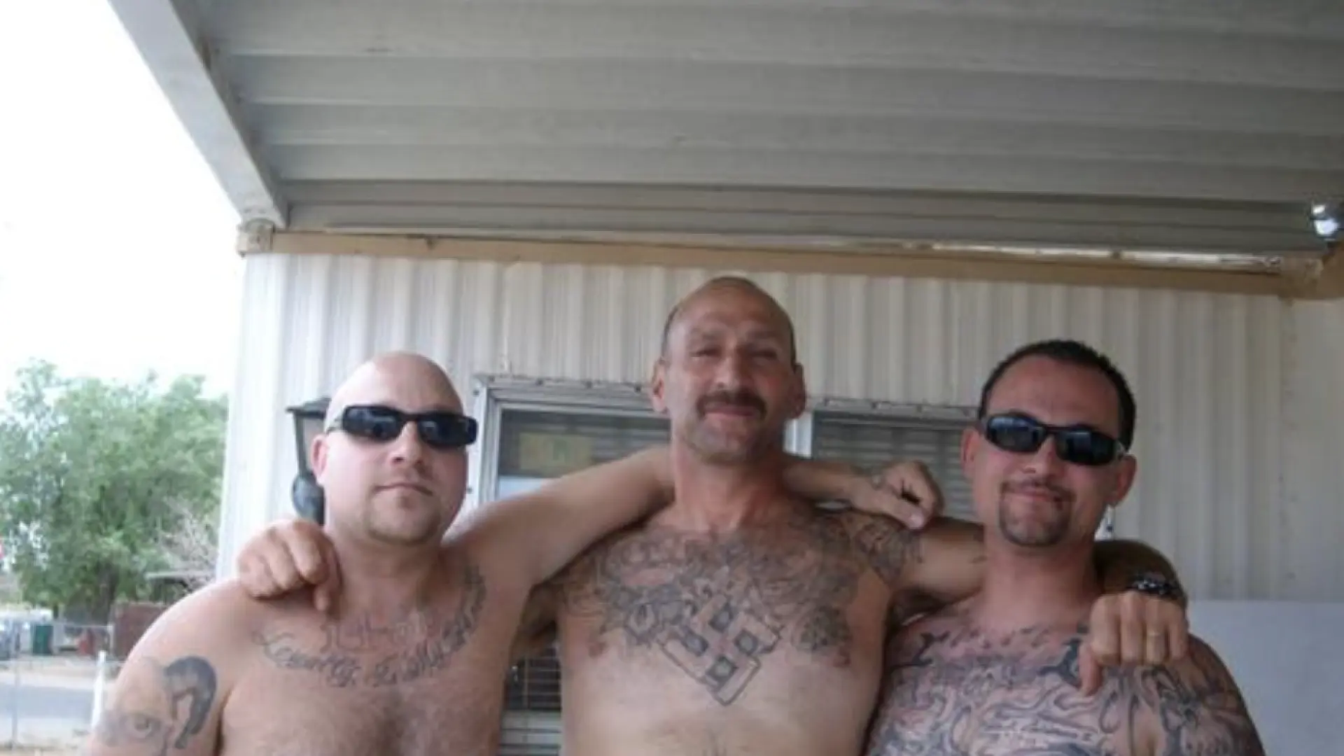Arrestan en Los Ángeles a 42 supuestos miembros de una pandilla de supremacistas blancos Arrestan en Los Ángeles a 42 supuestos miembros de una pandilla de supremacistas blancos