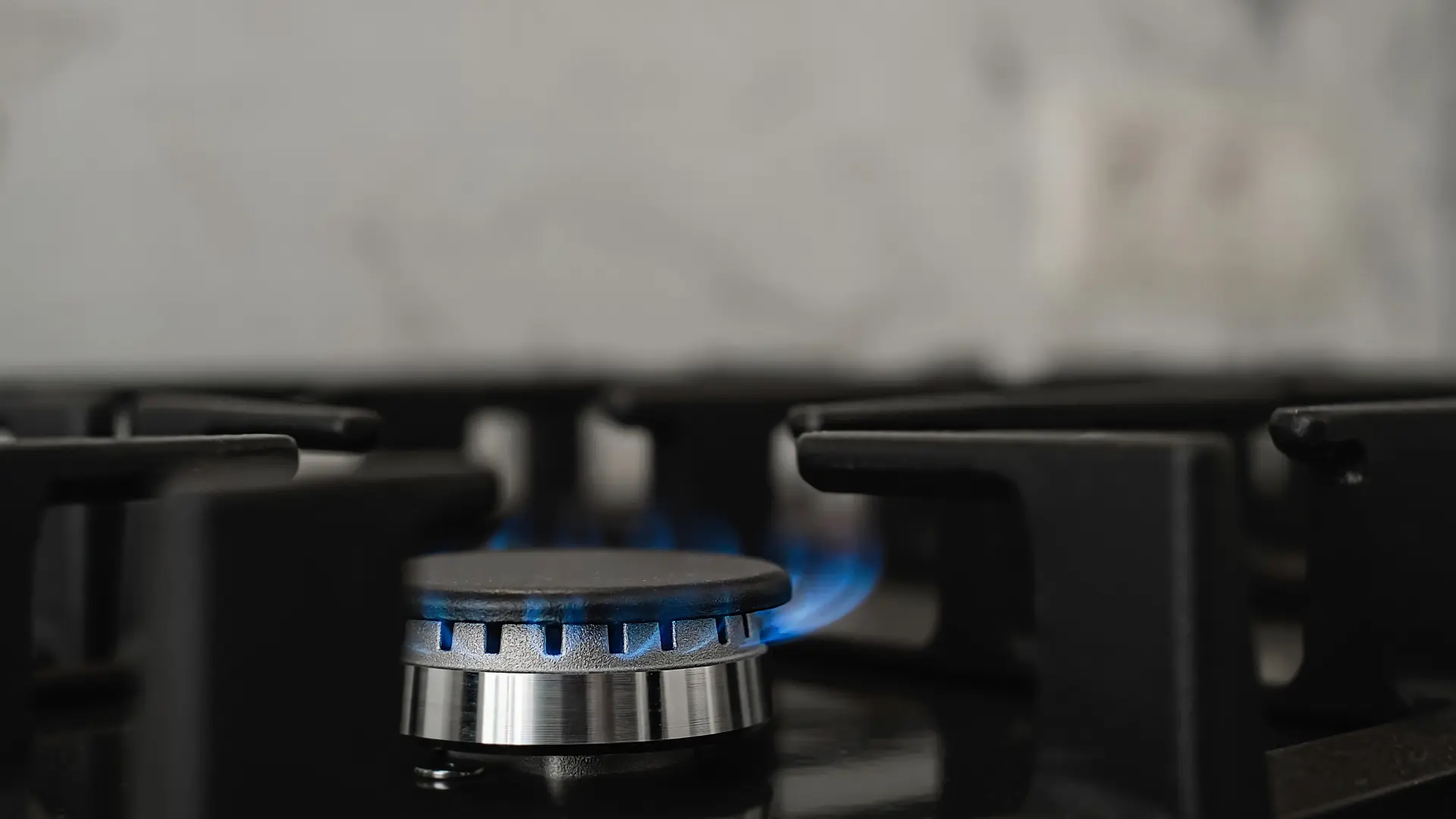 Un hogar medio pagará 66 euros más al año en la factura del gas tras la subida de la tarifa regulada Un hogar medio pagará 66 euros más al año en la factura del gas tras la subida de la tarifa regulada
