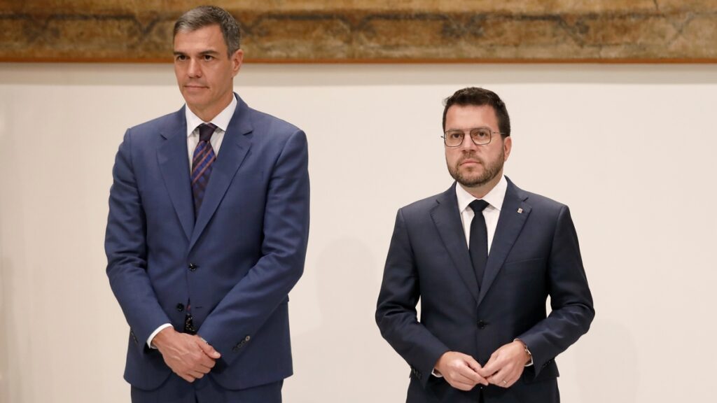 Una dictadura de minorías controla a Sánchez |
