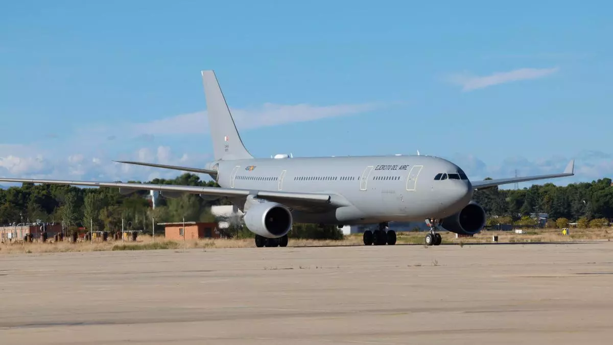 Cinco españoles llegan a Lisboa desde Líbano en un avión militar portugués con 41 pasajeros