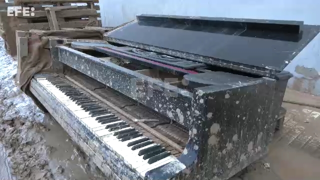 La DANA destroza una fábrica de banquetas para piano que cuenta con clientes como Elton John o Lady Gaga