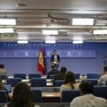 La FAPE ampara a los periodistas Daniel Ríos, de ’20minutos’, y Patricia Romero, de ‘ABC’, tras ser acosados en el Congreso y en redes La FAPE ampara a los periodistas Daniel Ríos, de ’20minutos’, y Patricia Romero, de ‘ABC’, tras ser acosados en el Congreso y en redes