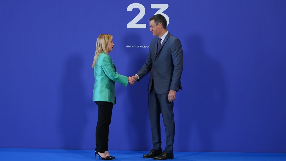Sánchez se salta su cordón a la extrema derecha y negocia con Meloni y Orbán apoyar a su candidato para salvar a Ribera Sánchez se salta su cordón a la extrema derecha y negocia con Meloni y Orbán apoyar a su candidato para salvar a Ribera