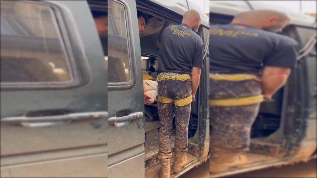 Milagro en la zona cero de la DANA: la Guardia Civil rescata a un discapacitado que llevaba días postrado en su cama