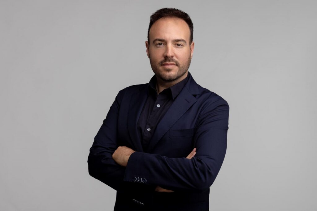 El abogado Curro Nicolau, sobre su ofensiva por la DANA: «Que se sepa la verdad. Los actos del Gobierno tienen límites»