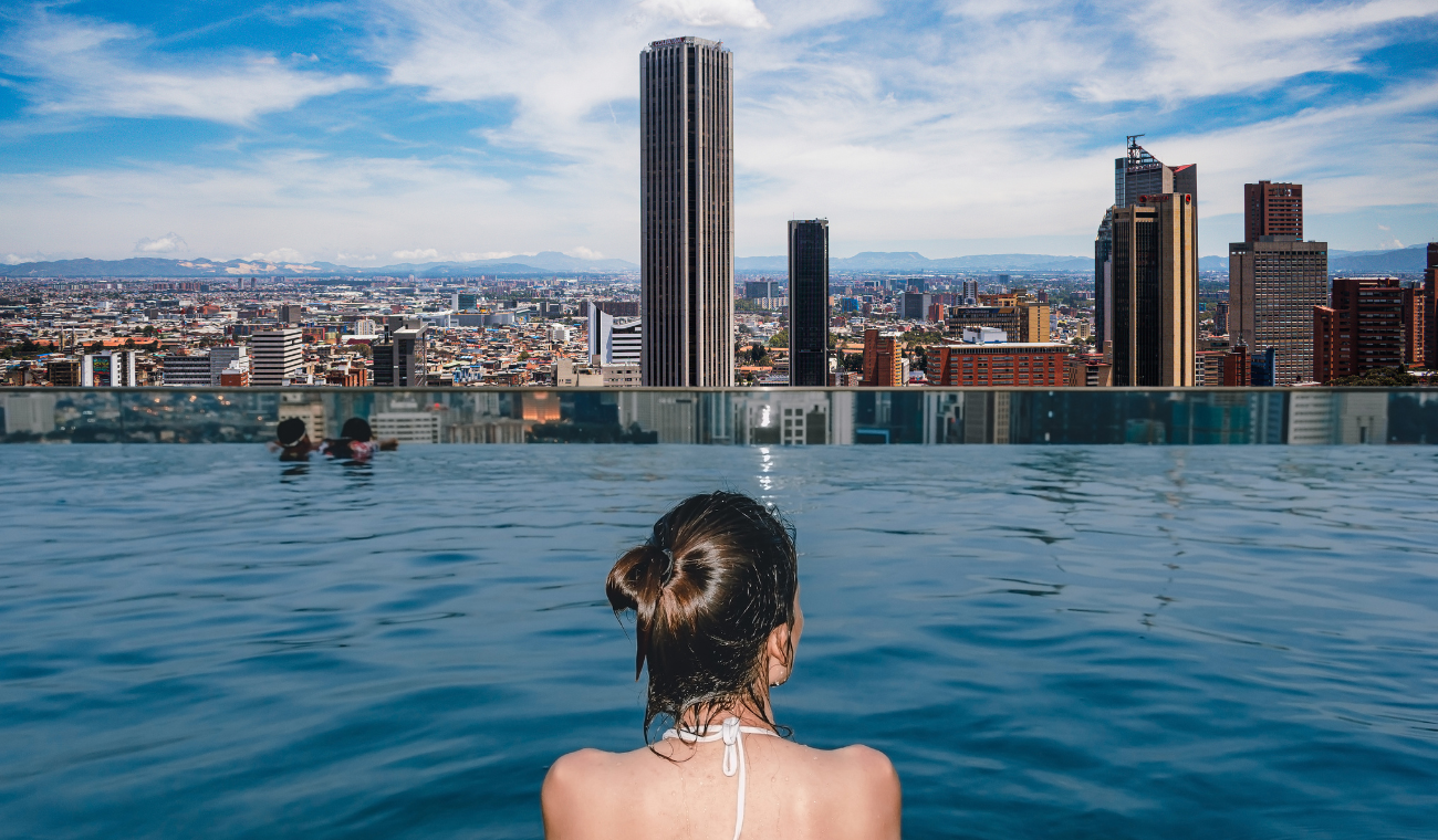 Terraza secreta en el centro de Bogotá: Piscina, almuerzo y más por .000
