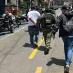 La cultura del falso servicio de vigilancia: otra extorsión en Medellín
