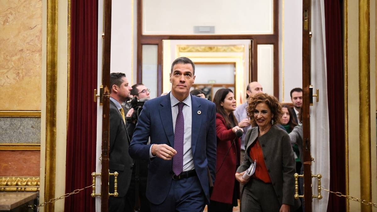 Pedro Sánchez llama a luchar contra la extrema derecha y advierte que su presencia «se ha acelerado» mediante «bulos»