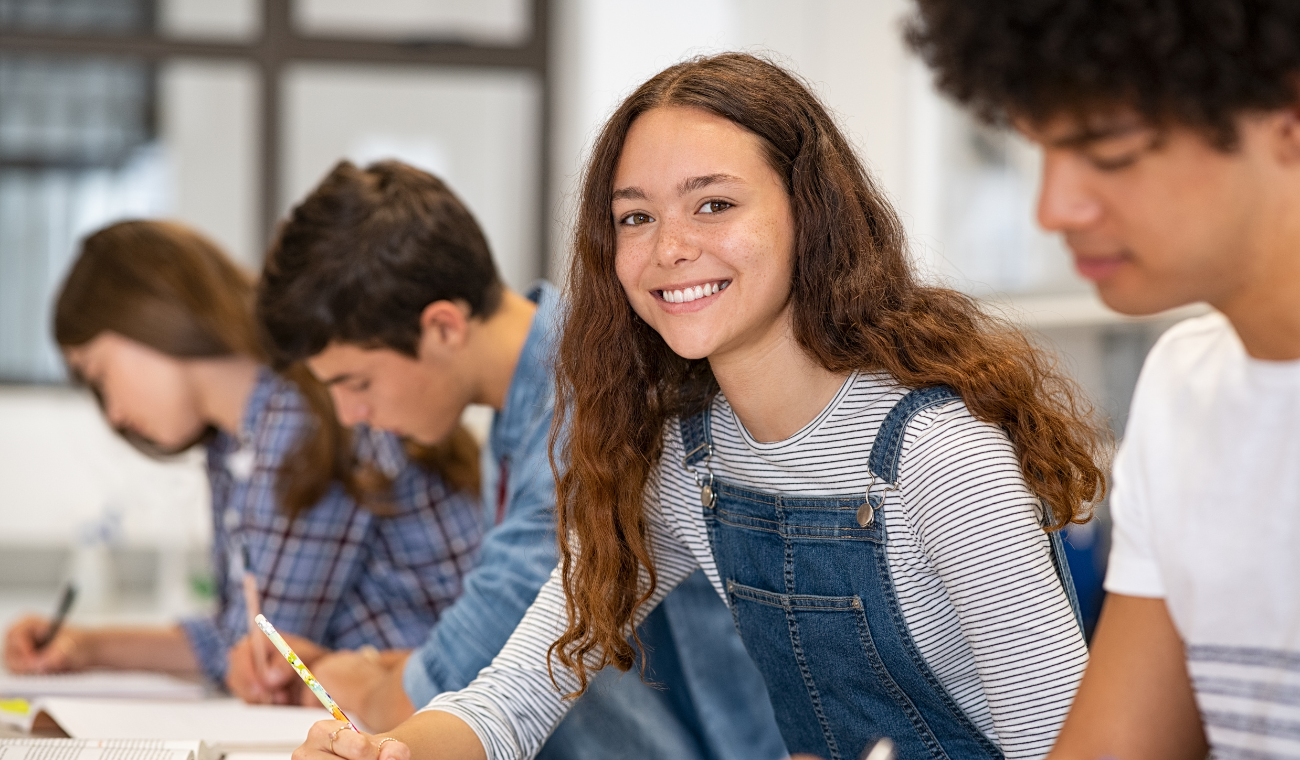 BECAS para estudiar GRATIS en el 2025 en dos prestigiosas UNIVERSIDADES BECAS para estudiar GRATIS en el 2025 en dos prestigiosas UNIVERSIDADES