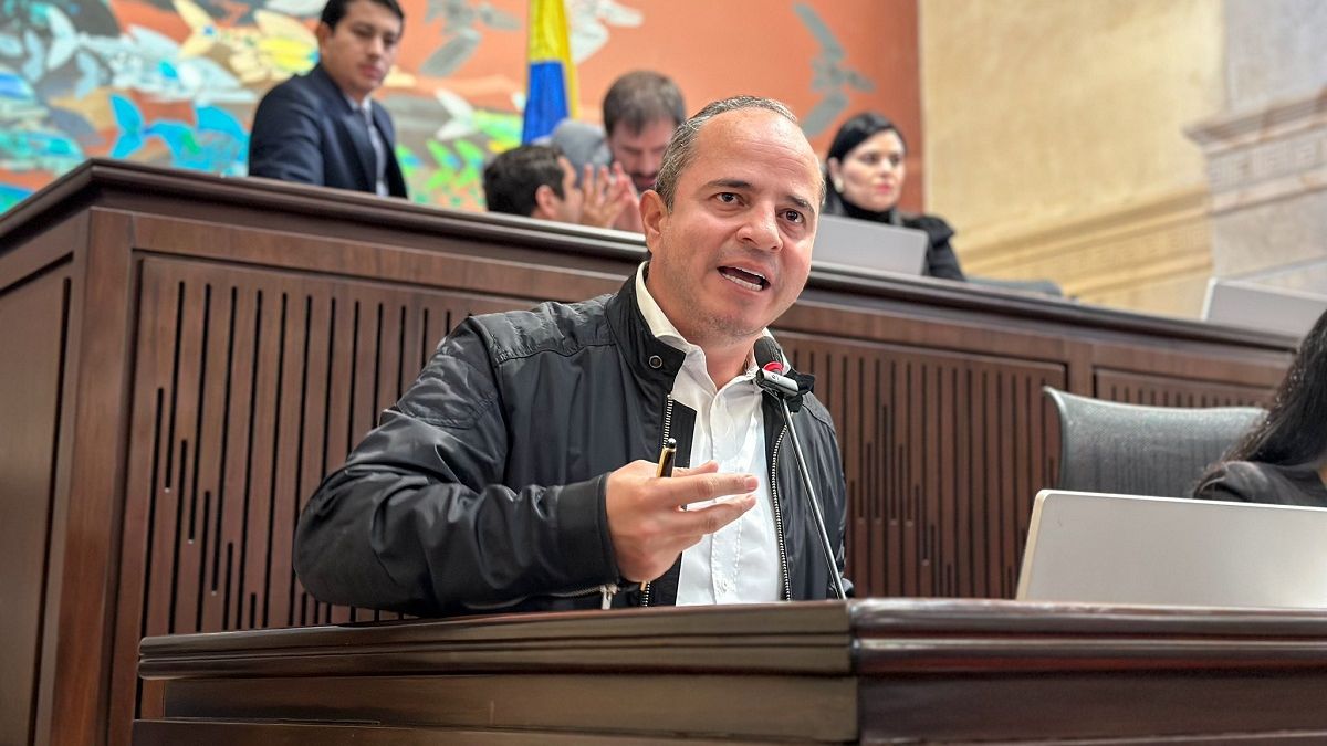 Representante antioqueño pide al Gobierno garantizar seguridad en las vías Representante antioqueño pide al Gobierno garantizar seguridad en las vías