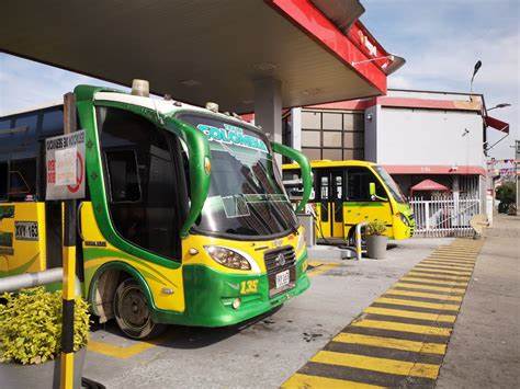 Transportadores urbanos en el Valle de Aburrá estudian tarifa para 2025
