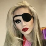 Alaska desmiente que haya perdido la visión de su ojo para siempre tras sufrir un trombo y ponerse un parche Alaska desmiente que haya perdido la visión de su ojo para siempre tras sufrir un trombo y ponerse un parche