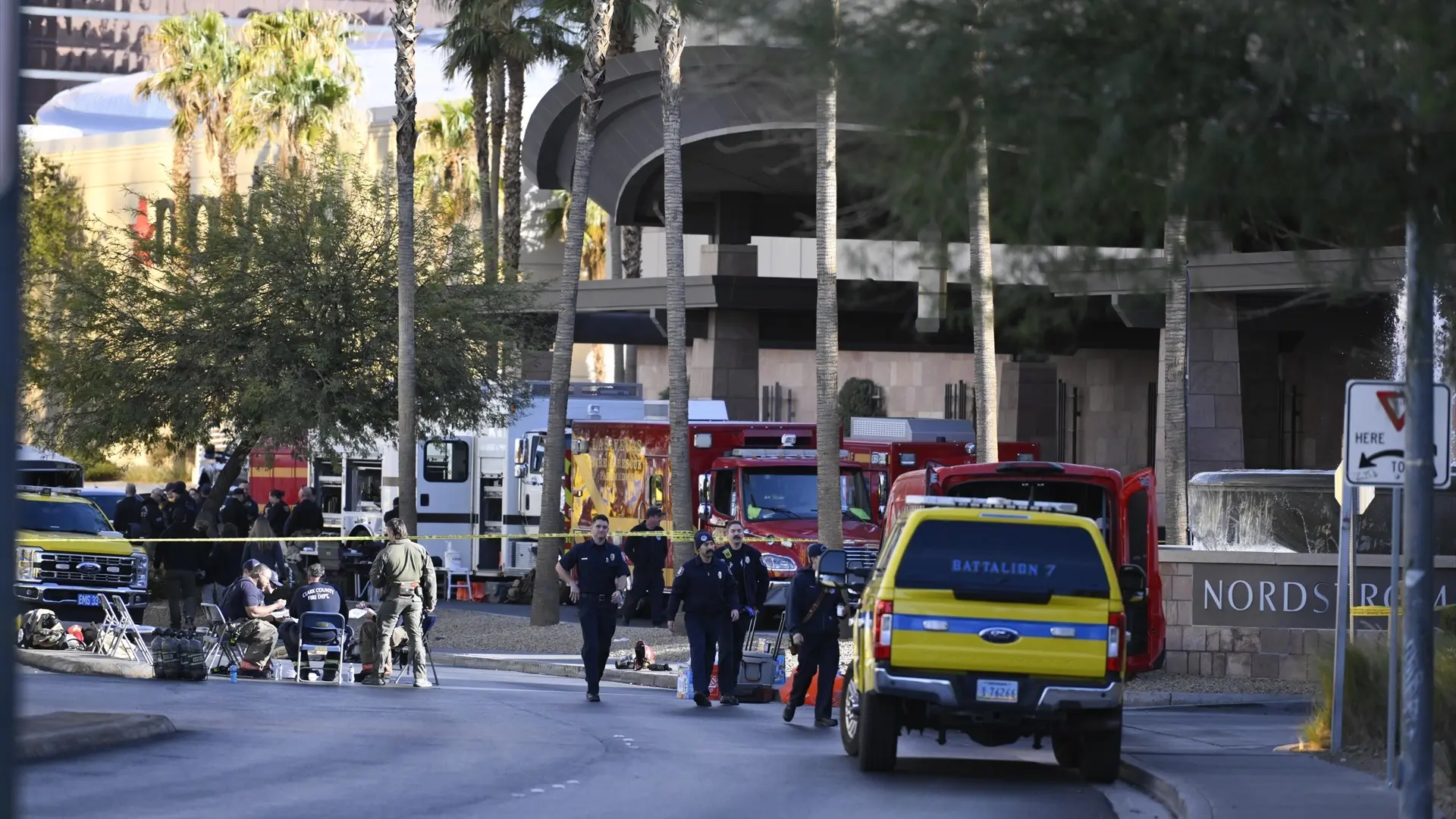 El FBI estima que la explosión en Las Vegas apunta a un caso de suicidio por «estrés postraumático de combate» El FBI estima que la explosión en Las Vegas apunta a un caso de suicidio por «estrés postraumático de combate»