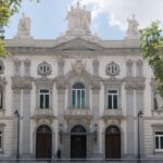 El TS tumba otro decreto de Bolaños: considera «discriminatoria» la normativa sobre el acceso a la abogacía y la procura