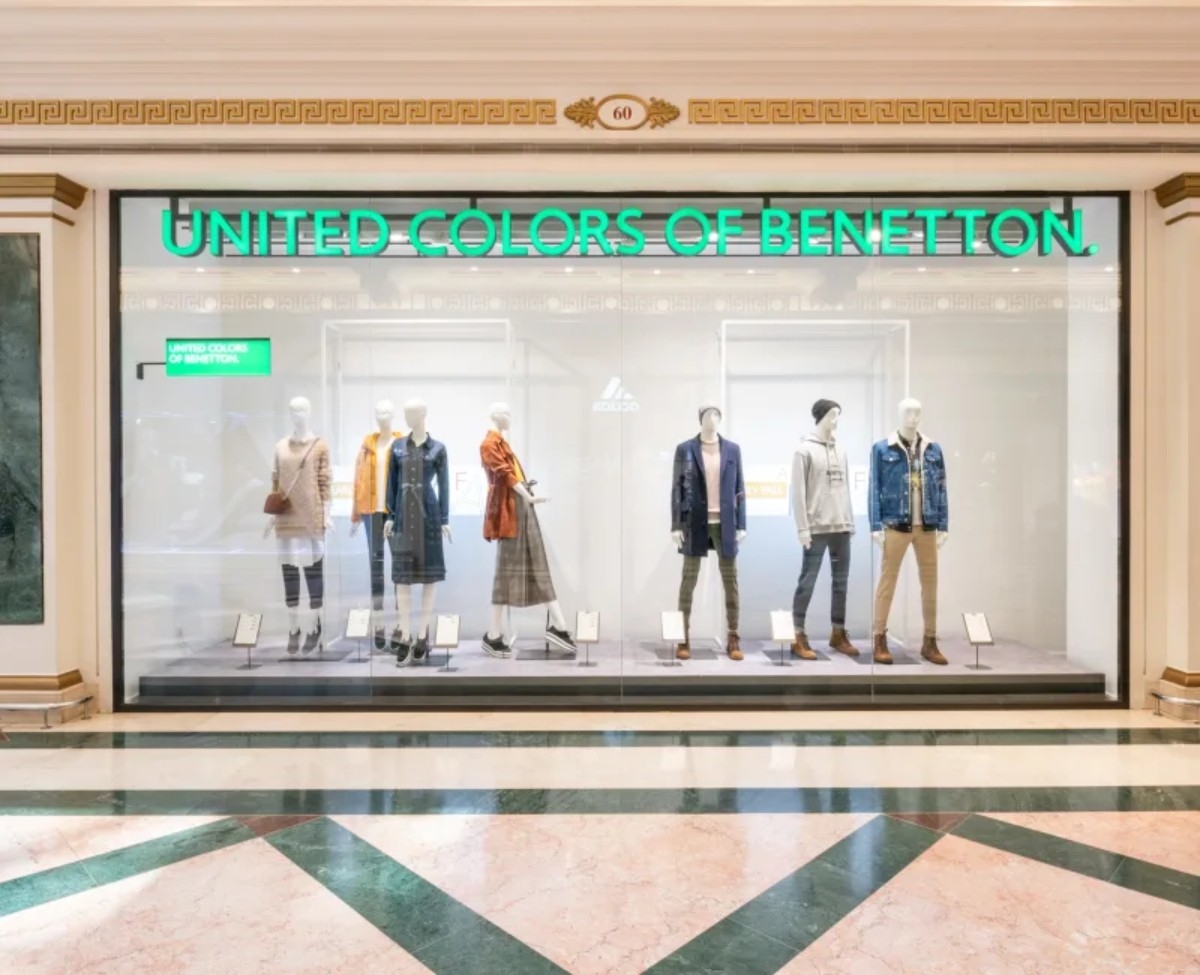El declive de Benetton: 700 millones de pérdidas y 900 tiendas menos en cinco años