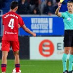 Kike Salas vuelve a jugar tras su detención por presuntas apuestas ilegales y Montilivi le recibe con un cántico: «Amarilla, oé»