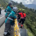 Noticias Medellín: Mujer cayó a un abismo en Medellín y es atendida