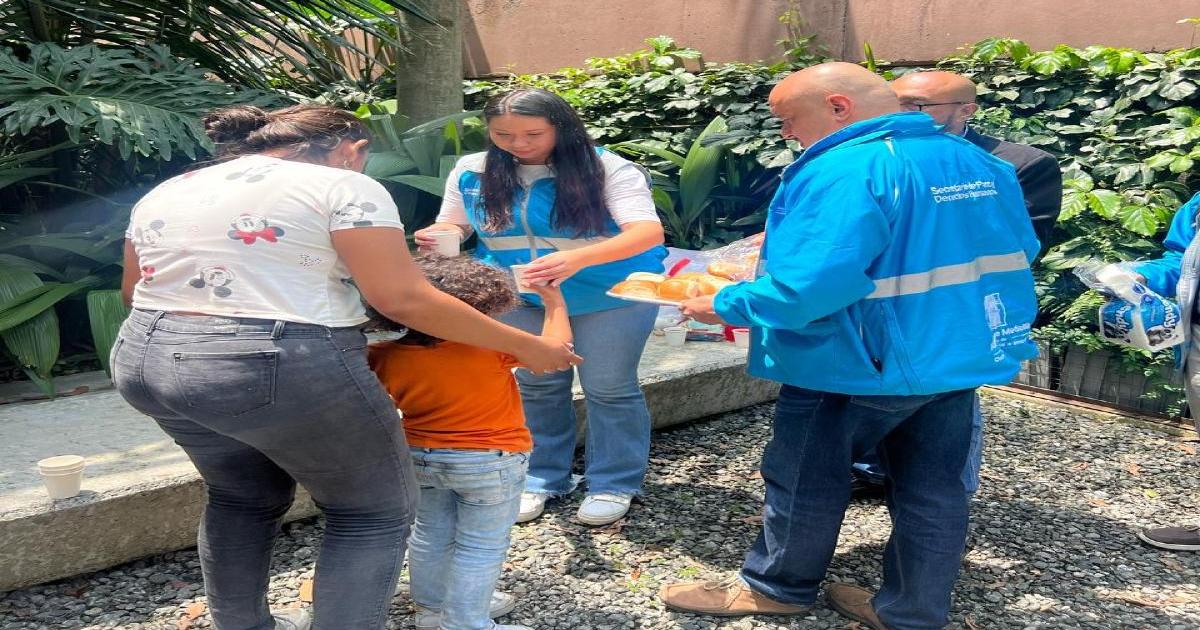 Noticias Medellín: Desplazamiento en Medellín, capacidad desbordada Noticias Medellín: Desplazamiento en Medellín, capacidad desbordada