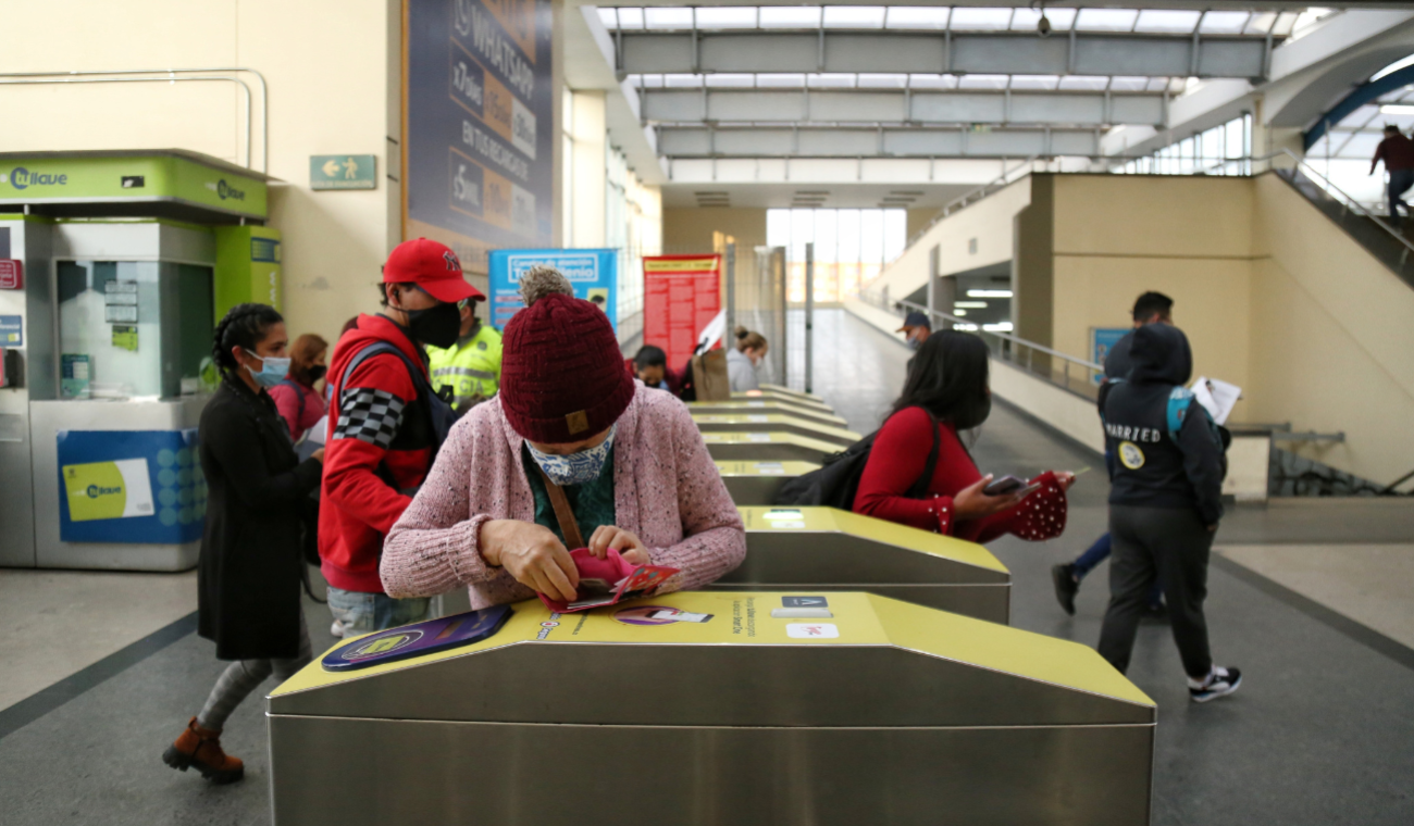 Viajar en TransMilenio saldrá barato: usuarios celebran nuevos beneficios