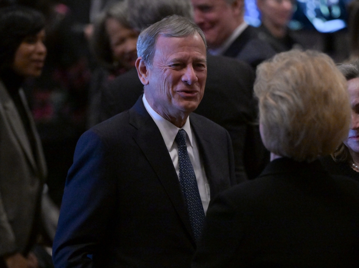 El presidente del Supremo de EEUU planta cara a Trump por sus ataques contra un juez federal El presidente del Supremo de EEUU planta cara a Trump por sus ataques contra un juez federal