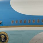 Trump presenta su nuevo caza de combate, el «más letal jamás construido» Trump presenta su nuevo caza de combate, el «más letal jamás construido»
