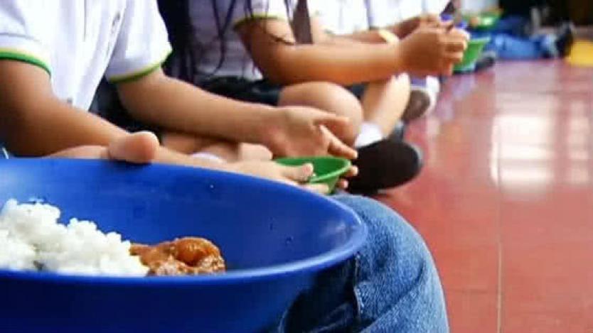 Denuncian escándalo en La Calera: estudiantes le hacen ‘conejo’ con comida