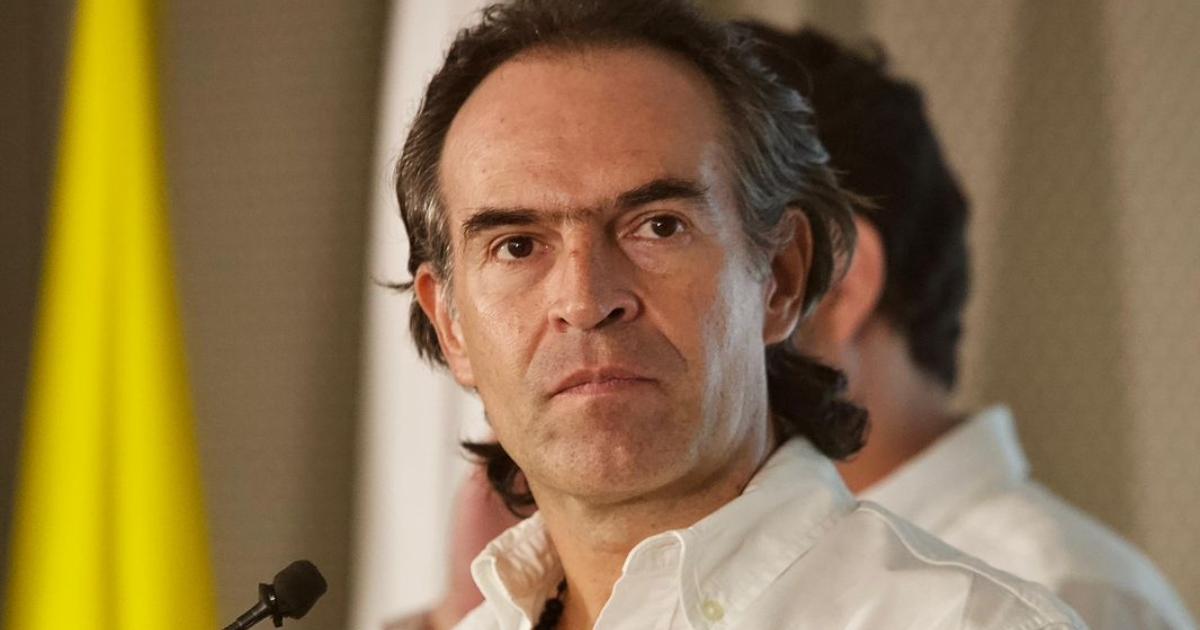Noticias Medellín: Alcalde nuevamente critica gestión del presidente Petro