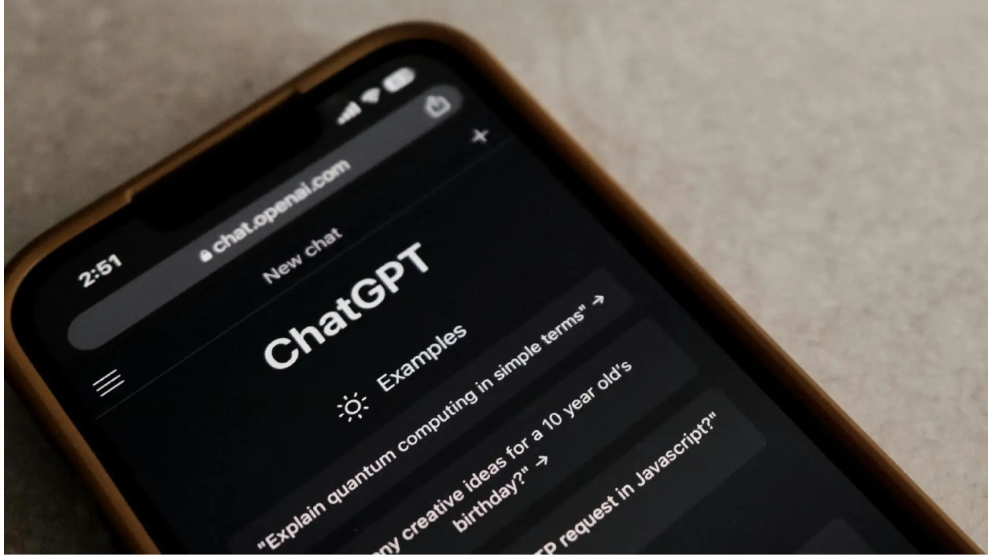 La OCU recomienda desactivar cuanto antes esta opción en ChatGPT