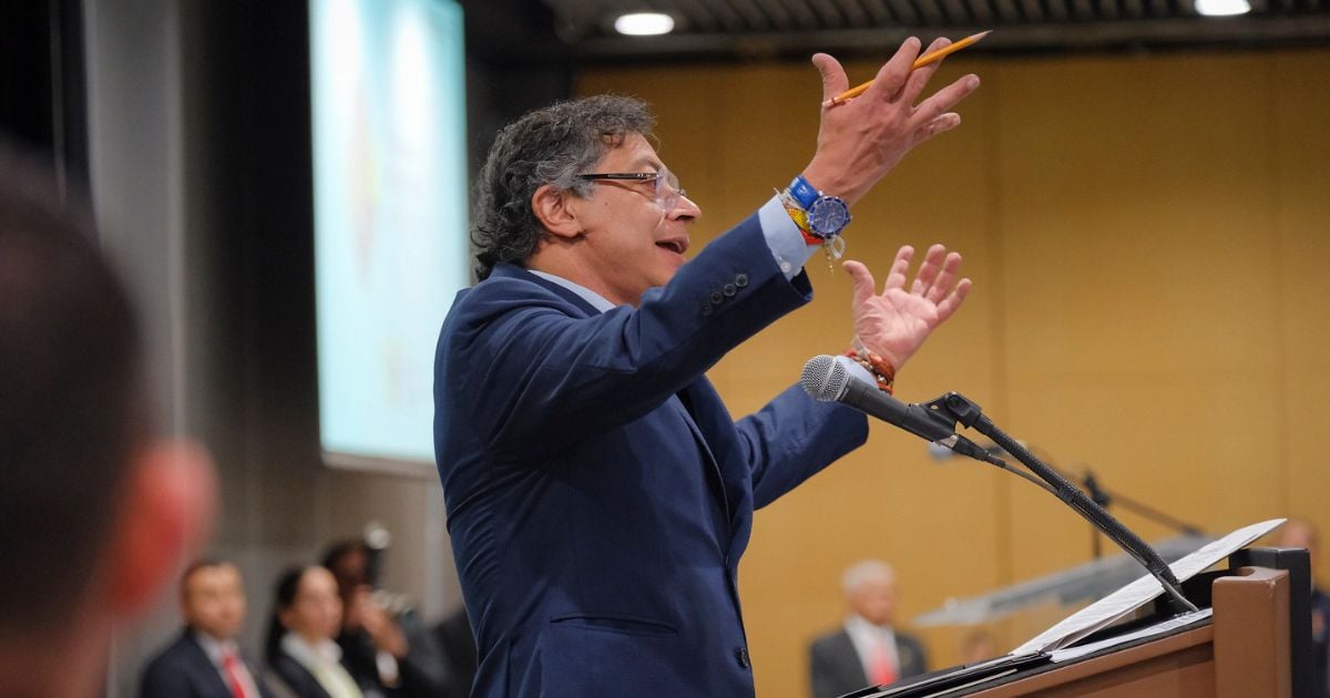 El exceso de autocrítica está hundiendo a Gustavo Petro