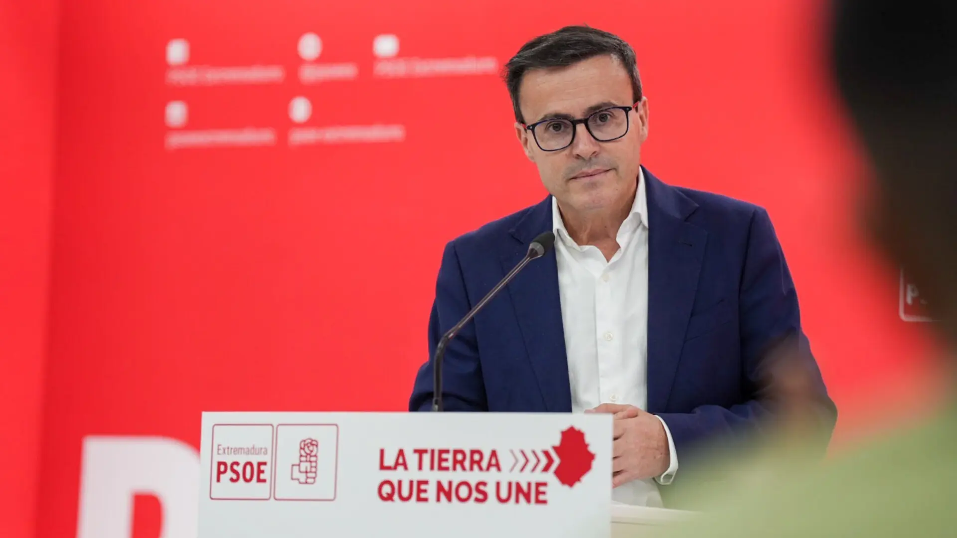 La jueza pide a la Asamblea de Extremadura que confirme el aforamiento de Gallardo para enviar la causa el TSJ La jueza pide a la Asamblea de Extremadura que confirme el aforamiento de Gallardo para enviar la causa el TSJ