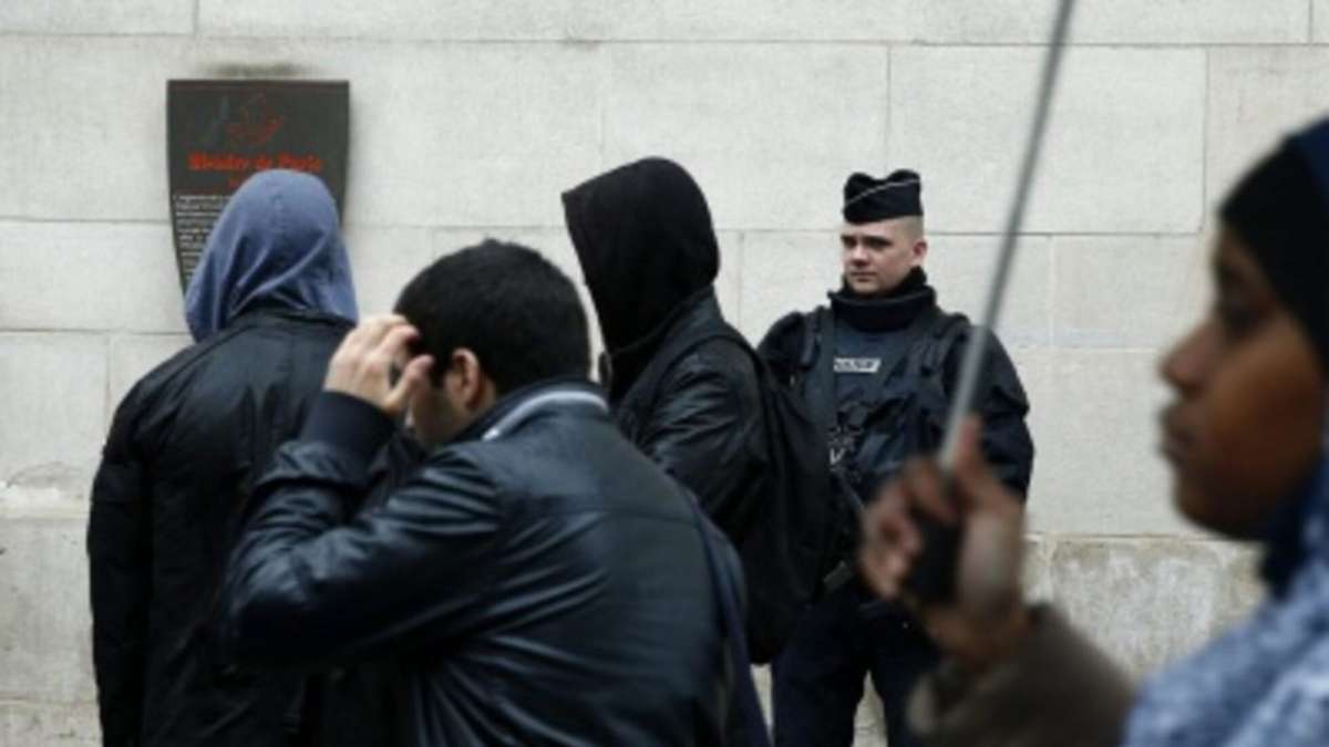 Los servicios secretos franceses alertan de la infiltración social de los Hermanos Musulmanes