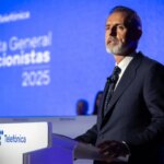 Telefónica vende su filial en Uruguay por 390 millones y acelera la salida de Hispanoamérica Telefónica vende su filial en Uruguay por 390 millones y acelera la salida de Hispanoamérica