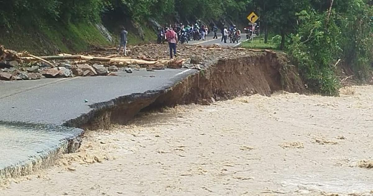 Noticias Antioquia: Habilitan paso de vehículos por el sector La Chuchita