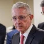 Noticias Antioquia: Uribe espera fallo judicial entre mensajes de respaldo
