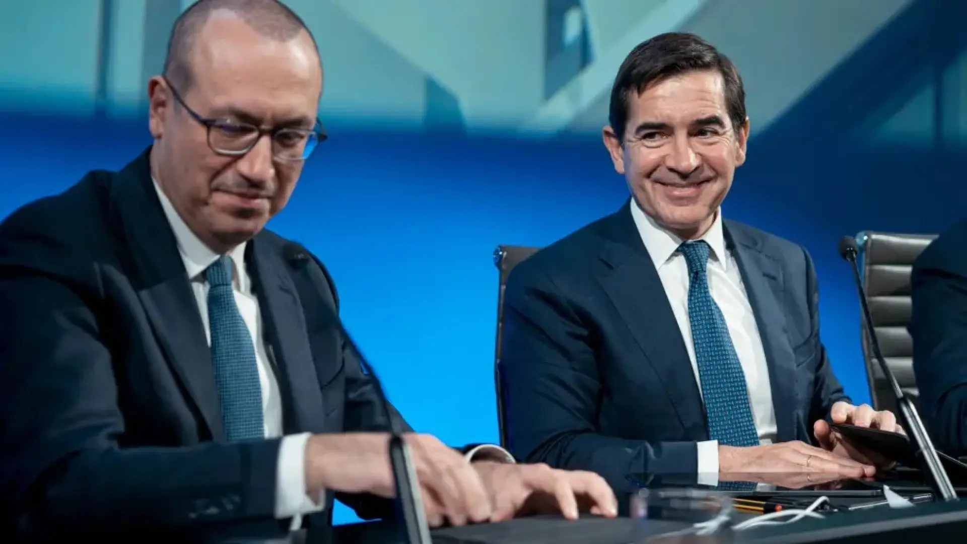 BBVA recurre ante el Supremo el veto del Gobierno a su fusión con el Sabadell por un mínimo de tres años
